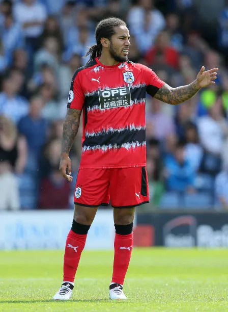 Sean Scannell in Huddersfield Town away kit